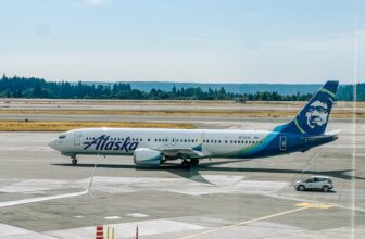 Alaska Airlines to remove earning on basic economy tickets, increase ticketing fees