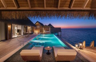 How rare are standard awards at Waldorf Astoria Maldives?