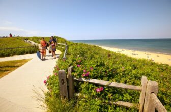 Best coastal hotels to visit in the US